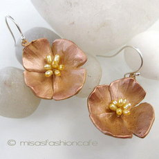 （画像用） マイケルミショー ピアス 真珠 ポピーの花