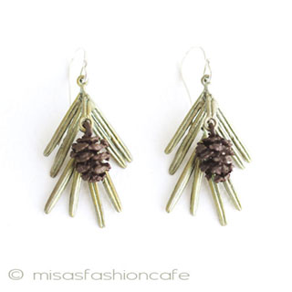 （画像用） マイケルミショー松ぼっくり クリップ・ピアス　 再販！