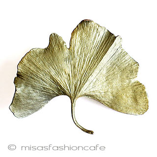 （画像用） マイケルミショー　 イチョウの葉ブローチ