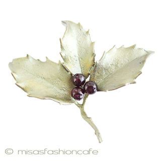 （画像用） マイケルミショー ブローチ 天然石ガーネットのヒイラギ