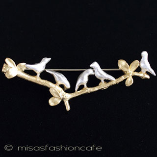 （画像用） マイケルミショーブローチ 銀の鳥と金の小枝