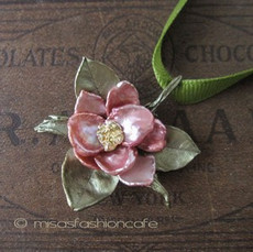 （画像用） マイケルミショー ネックレス 真珠・ケシパールのローズ