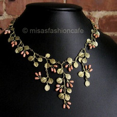 （画像用） マイケルミショー ネックレス 珊瑚のストロベリー