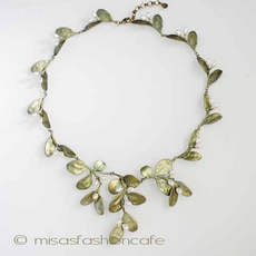 （画像用） Michaud ネックレス ボックスウッド　真珠