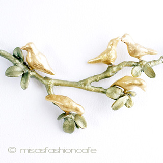 （画像用） マイケルミショー 小鳥　真珠ネックレス