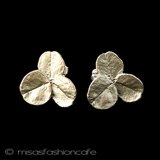 （画像用） マイケルミショー三つ葉 クローバー・ピアス