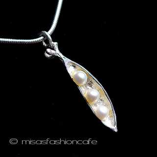 （画像用） マイケルミショー　シルバー ３真珠の豆　ネックレス