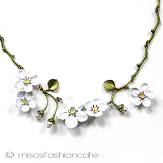 （画像用） 真珠　お花ネックレス