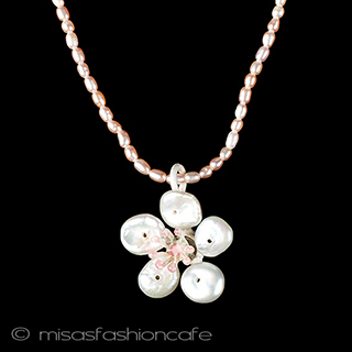 （画像用） マイケルミショー　真珠 桜の花　ネックレス
