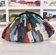 （画像用） SANTI サンティ クラッチ 　マルチ・ストライプ