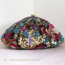 （画像用） SANTI サンティ クラッチ 　全面お花刺繍