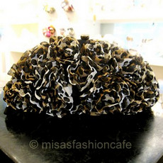 （画像用） SANTI サンティ クラッチ 　シフォンレオパード