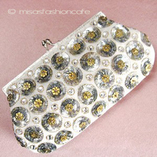 （画像用） SANTI サンティ クラッチ シルバー＆ゴールド小花