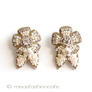 （画像用） ＳＰＡＲＫＬ　パールのお花 イヤリングまたはピアス