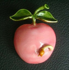 （画像用） Original By Robert アップル　ブローチ
