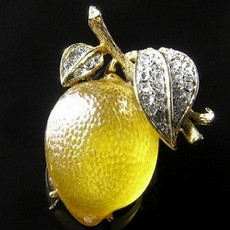 （画像用） Lisner　レモン　ブローチ