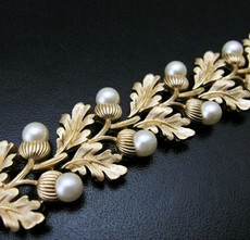 （画像用） クラウンTrifari 豪華どんぐりブレスレット