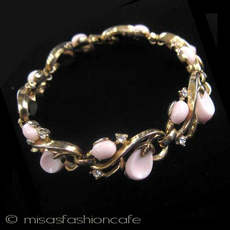 （画像用） クラウン　トリファリ Ｔｒｉｆａｒｉ　ピンクのお花