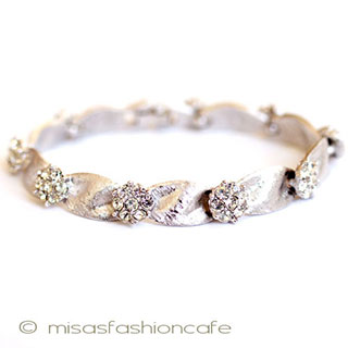 （画像用） クラウン　トリファリ クリスタルｘ銀リボン