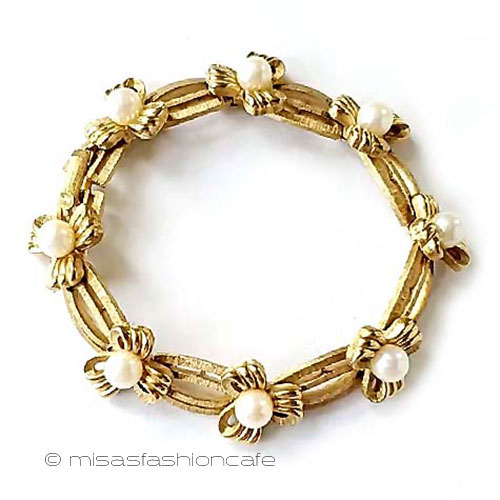 （画像用） クラウントリファリ Trifari　パールリボン