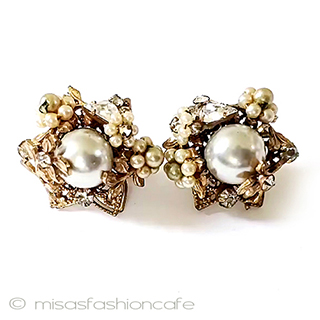 （画像用） Robert　イヤリング パール&クリスタルの花