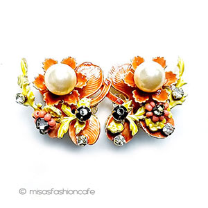 （画像用） ヴィンテージイヤリング パール＆エナメルのお花