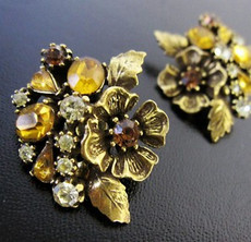 （画像用） Lisner　花イヤリング