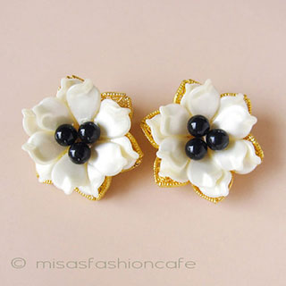 （画像用） JudyLeeお花イヤリング