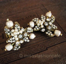 （画像用） DeMario NY　イヤリング バロックパール 花