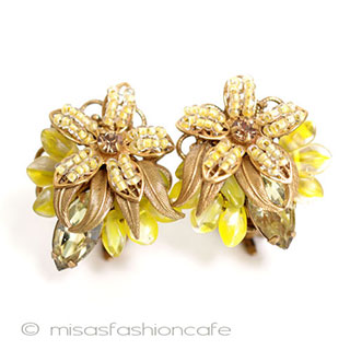 （画像用） Ｒｏｂｅｒｔ　イヤリング イエロー・ガラスの花