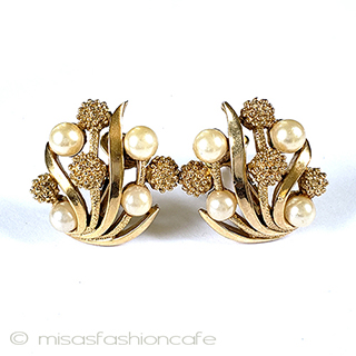 （画像用） Trifari　 トリファリ たんぽぽ　イヤリング