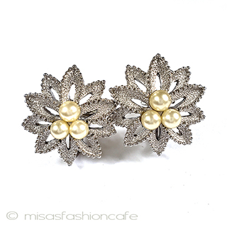 （画像用） Trifari　 トリファリ フラワー　イヤリング