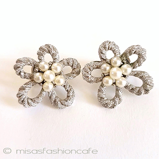 （画像用） Trifari　 トリファリ パール銀花イヤリング