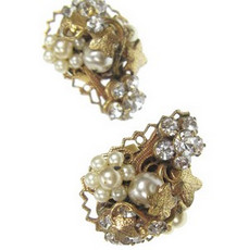 （画像用） アイビーお花イヤリング