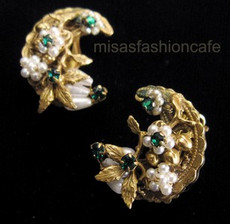 （画像用） Robert ロバート ムーン月型・花イヤリング