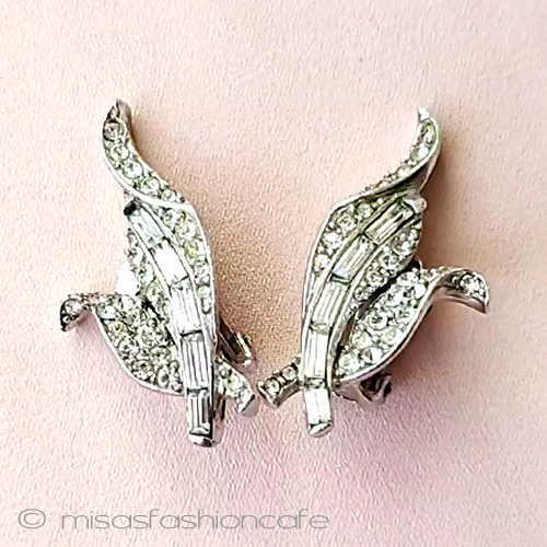 （画像用） ヴィンテージジュエリー クリスタル葉イヤリング