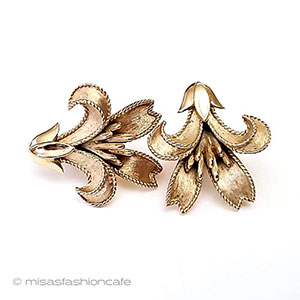 （画像用） Trifari　 トリファリ フラワーイヤリング