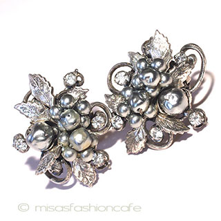 （画像用） Ｒｏｂｅｒｔ　イヤリング バロックパールの花