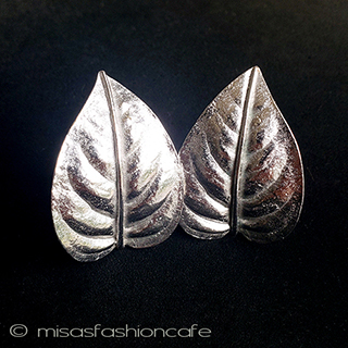 （画像用） Trifari　 トリファリ 銀葉　イヤリング