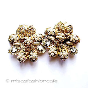 （画像用） アンティークジュエリー バロックパールRS金花