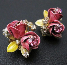 （画像用） Robertお花イヤリング