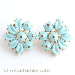 （画像用） クラウン　トリファリ パステルブルーの花