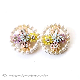（画像用） ヴィンテージイヤリング パステル花　パール　