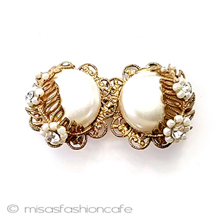 （画像用） ヴィンテージアクセサリー パールのお花イヤリング