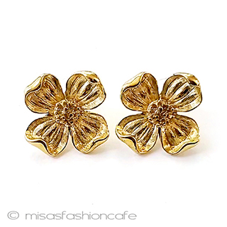 （画像用） Trifari　 トリファリ ハナミズキの花ピアス