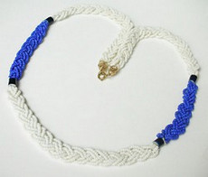 （画像用） ガラス編みネックレス