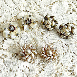 （画像用） ヴィンテージイヤリング 「花パール」3点セット