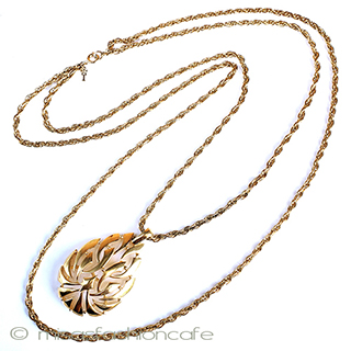 （画像用） Trifari　 トリファリ ロング２連ネックレス