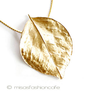 （画像用） Trifari　トリファリ 金の葉　ネックレス