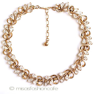 （画像用） Ｔｒｉｆａｒｉ　 トリファリ クリスタル　ネックレス